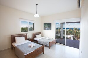 3 Schlafzimmer, Zimmersafe, Bügeleisen/Bügelbrett, Reisekinderbett