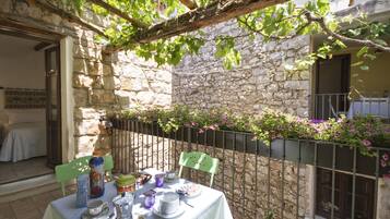 Ristorazione all'aperto