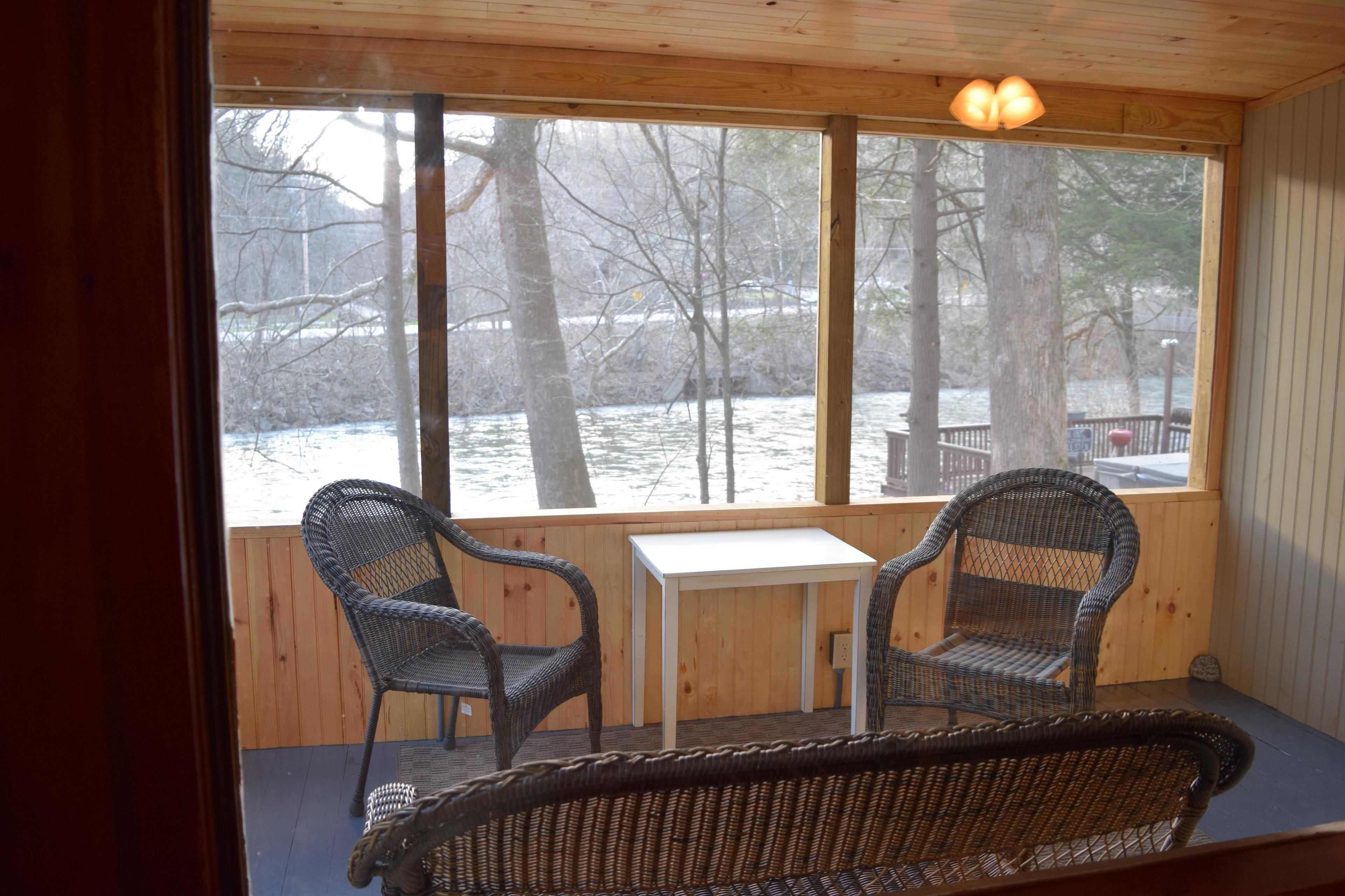House, Multiple Beds (Rivers Edge) | Living area | TV, fireplace, DVD player