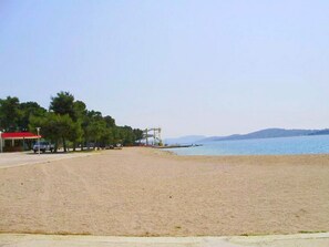 Beach nearby - Apartments Kristina, (15937), Vodice, hr (Vodice)