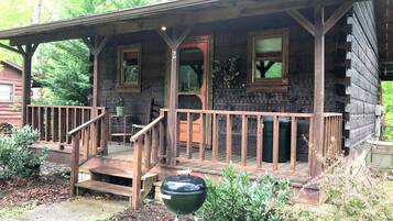 Cabin, 1 King Bed (River Bend) | Property entrance