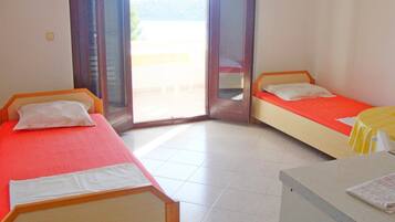 1 quarto, acesso à internet, roupa de cama