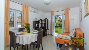 Unclassified image, 3 of 34, button - Holiday home Mirjana, (14744), Trogir, hr (Trogir)