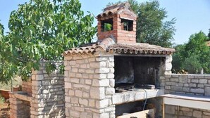 Property grounds - Apartments Majda, (15046), Umag, hr (Umag)