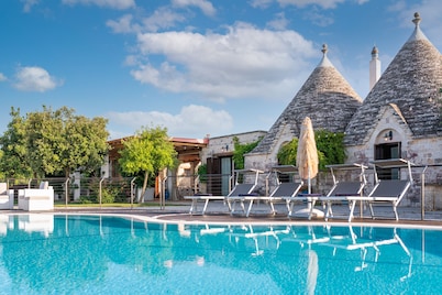 Luxury trullo, Private  Pool, Air con, Private Tennis Court, Pizza Oven