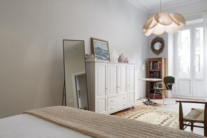 2 habitaciones, tabla de planchar con plancha y wifi gratis 