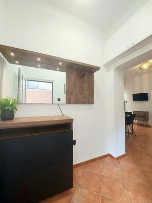 Interior - Apartments Ivica, (8201), Makarska, hr (Makarska)