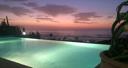 VILLA DE LUJO EN EL MAR AL SUR DE AGADIR - EL HOTEL EN CASA