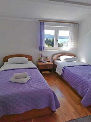 2 bedrooms, Internet, bed sheets
