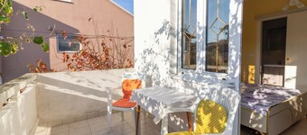 Apartments Rezika, (14127), Palit, Croatia