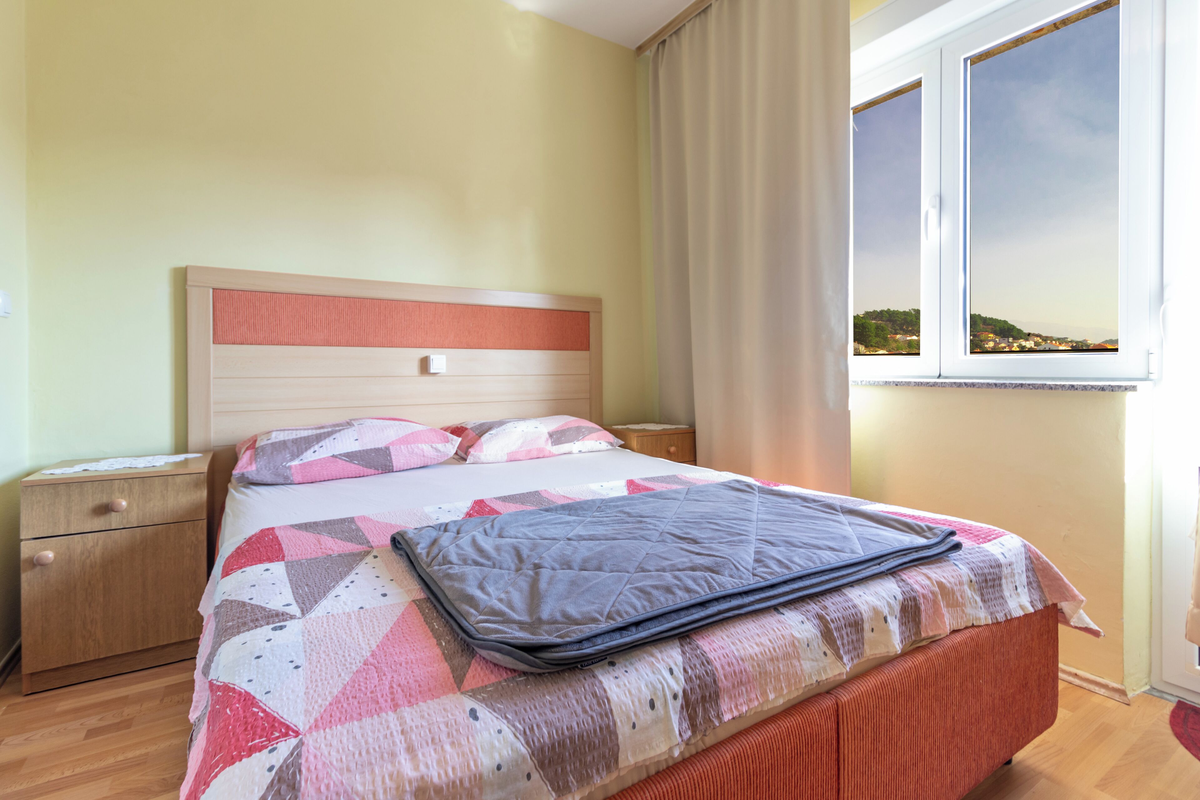 4 habitaciones, internet y ropa de cama 