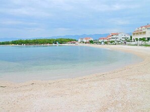 On the beach - Apartments Stipo, (15475), Povljana, hr (Povljana)