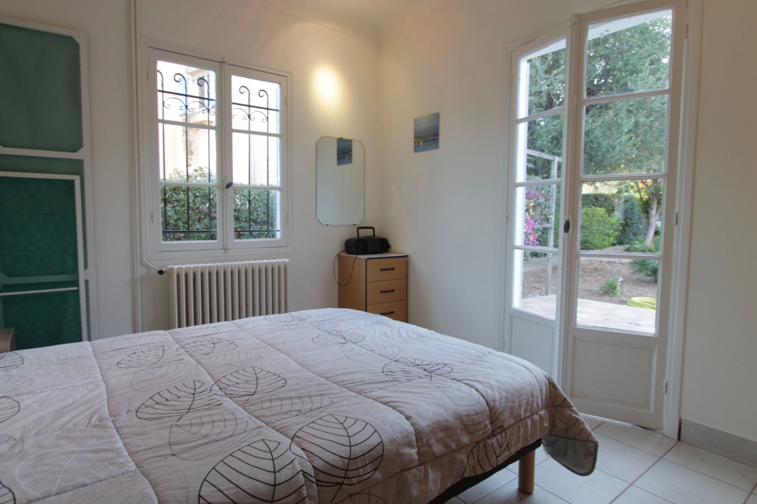 4 slaapkamers, een strijkplank/strijkijzer, gratis wifi