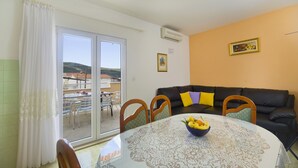 Dining - Apartments Ivanka, (11866), Poljica, hr (Poljica)