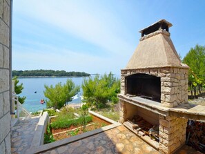 Terrace/patio - Apartments Dinko, (13039), Blato, hr (Blato)