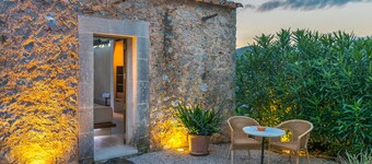 Historic House in Mallorca 12 Guests with Swimming Pool