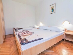 1 chambre, accĂšs Internet, draps fournis