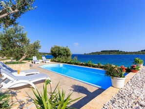 Pool - Holiday home Frano, (15077), Okrug Gornji, hr (Okrug Gornji)