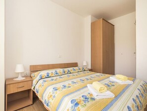 1 chambre, accès Internet, draps fournis