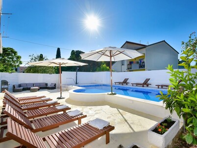 Apartments Tona, (15529), Sukošan, hr