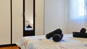 1 bedroom, Internet, bed sheets - Apartments Danijel, (15919), Zadar, hr (Zadar)