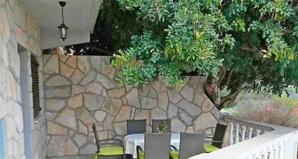 Apartment Katica, (15782), Blato, Croatia