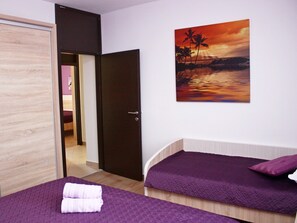 2 bedrooms, Internet, bed sheets