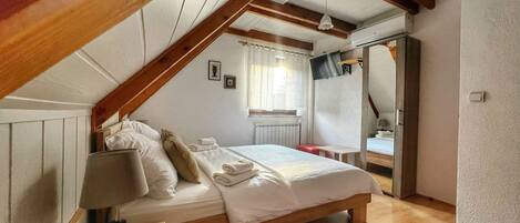 1 bedroom, Internet, bed sheets