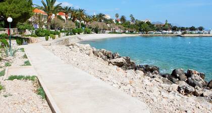 Appartements Damnjanka, (12453), OrebiÄ, Croatia