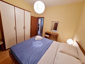 1 室のベッドルーム、インターネット、ベッドシーツ