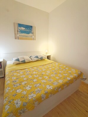 1 bedroom, Internet, bed sheets