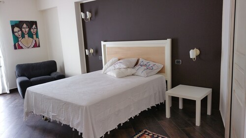 Apartment in villa with use Pool. Terrace, Parking