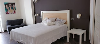 Apartment in villa with use Pool. Terrace, Parking