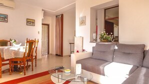 Living area - Apartments and rooms Petrica, (13274), Njivice, hr (Njivice)