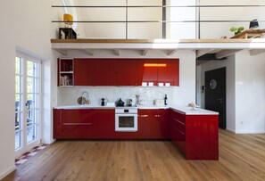 Refrigerador, horno, parrilla de estufa y lavavajillas