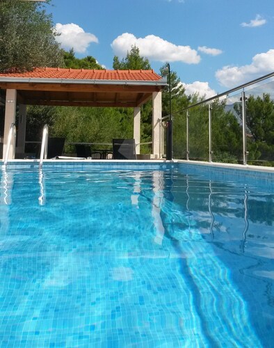 Private Oase mit Pool, Meerblick & 2 Stränden in der Nähe, für bis zu 6 Personen