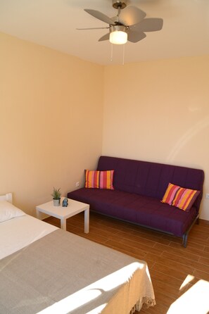 3 Schlafzimmer, Bügeleisen/Bügelbrett, Reisekinderbett, WLAN