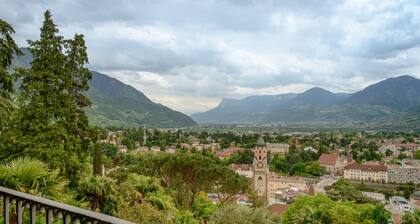 APARTMENTS IN Dorf Tirol - SÜDTIROL