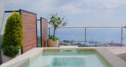 HOUSE WITH JACUZZI SEA VIEW