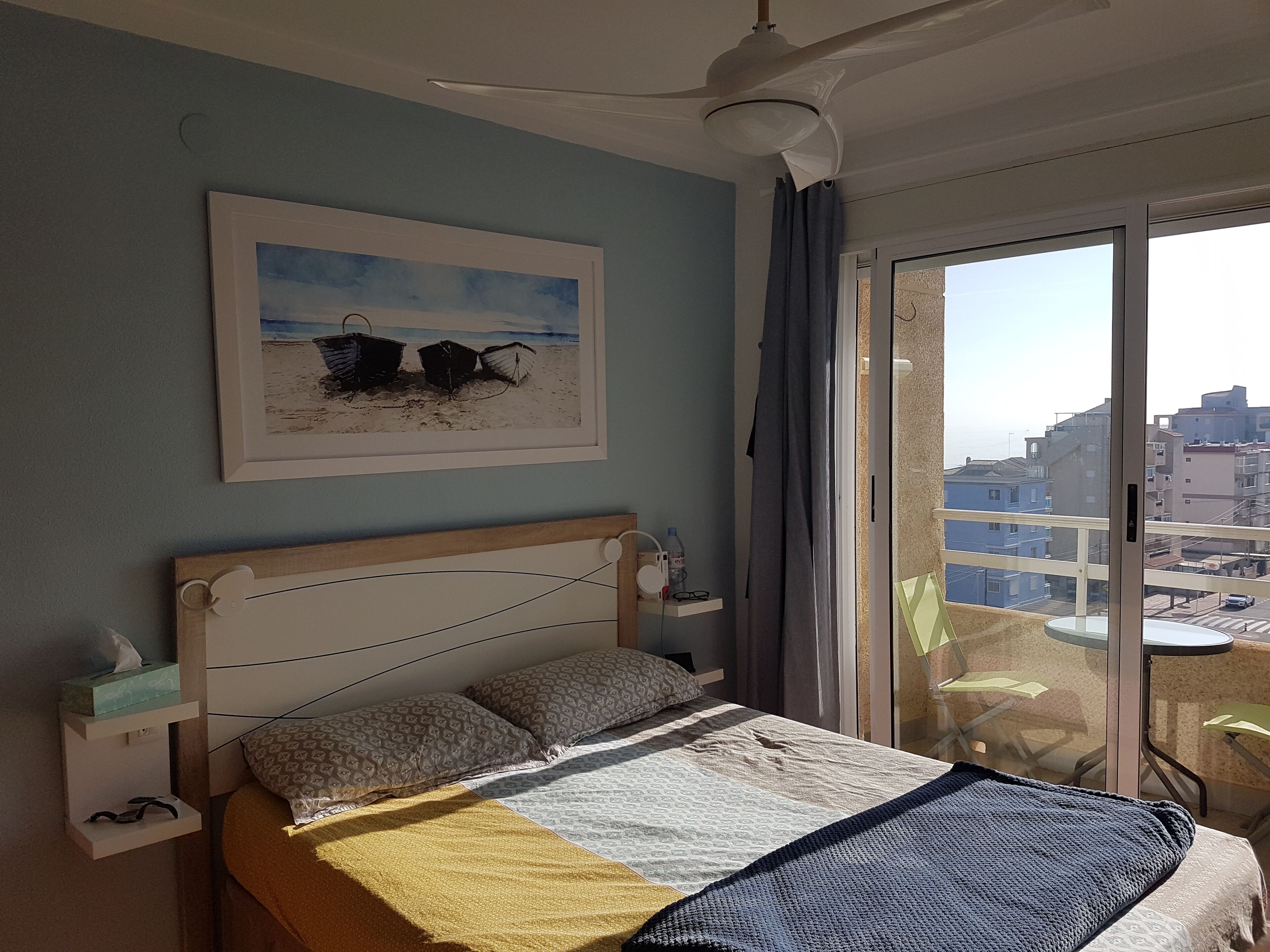 Beautiful Views Apprt 3 bedrooms edge of beach swimming pool