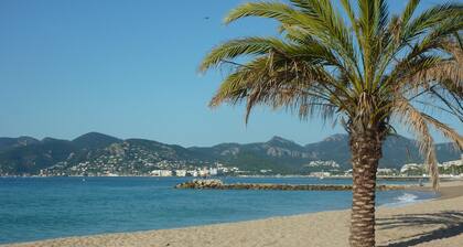 ROOF herrlichem Meerblick MEER Bucht von Cannes Luxuriöse Clim Pool Garage