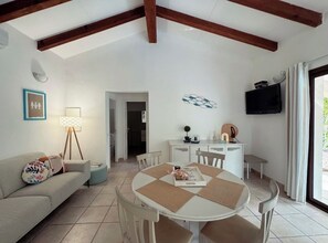 Interior - Villa near Porto-Vecchio private heated pool <br>6 km from the sea (Lecci)