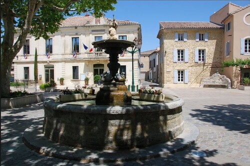 Provence-Maison de charme avec jardin et piscine jusqu'à 10 pers