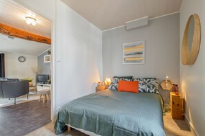 1 dormitorio, escritorio, tabla de planchar con plancha y wifi gratis