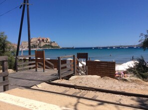 Beach nearby - Available 13 July/10August.Calvi center, large terrace, air cond,beach (Calvi)