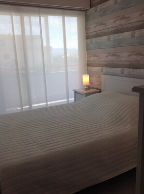 2 soverom, strykejern/-brett og wi-fi (inkludert)