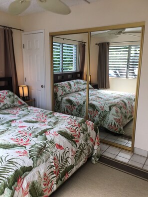 1 habitación, escritorio, tabla de planchar con plancha y wifi gratis 