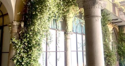 Art Gallery Apartment: maison historique dans le centre-ville de Brescia