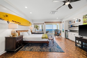 3 bedrooms, iron/ironing board, WiFi, bed sheets - Spouting Horn Cottage by Alekona Kauai: Classic 3br Cottage - TVR # TVNC-1086, TAT # 021-215-8464-01 (Koloa)