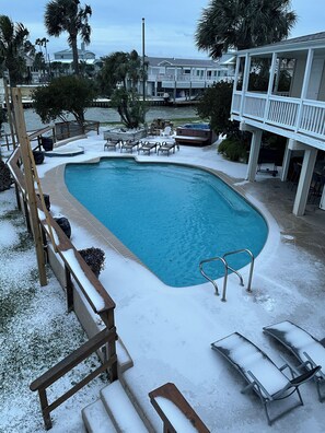 Pool - Lowest prices ever!! 7BR 6 BA pool, hot tub on water proms  (Galveston)